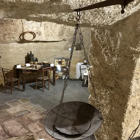 Casa Camilla فندق مبيت وإفطار 3*